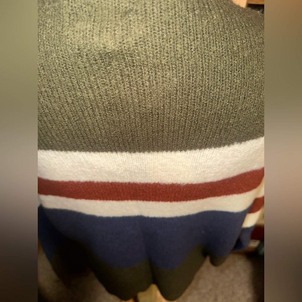 Hem & Thread Sweater - Picture 11 of 15